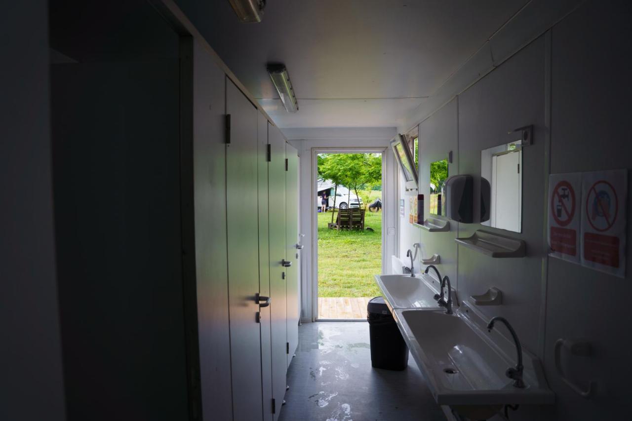 Camping @ Nogometni Golf Ljubljana Ξενοδοχείο Εξωτερικό φωτογραφία