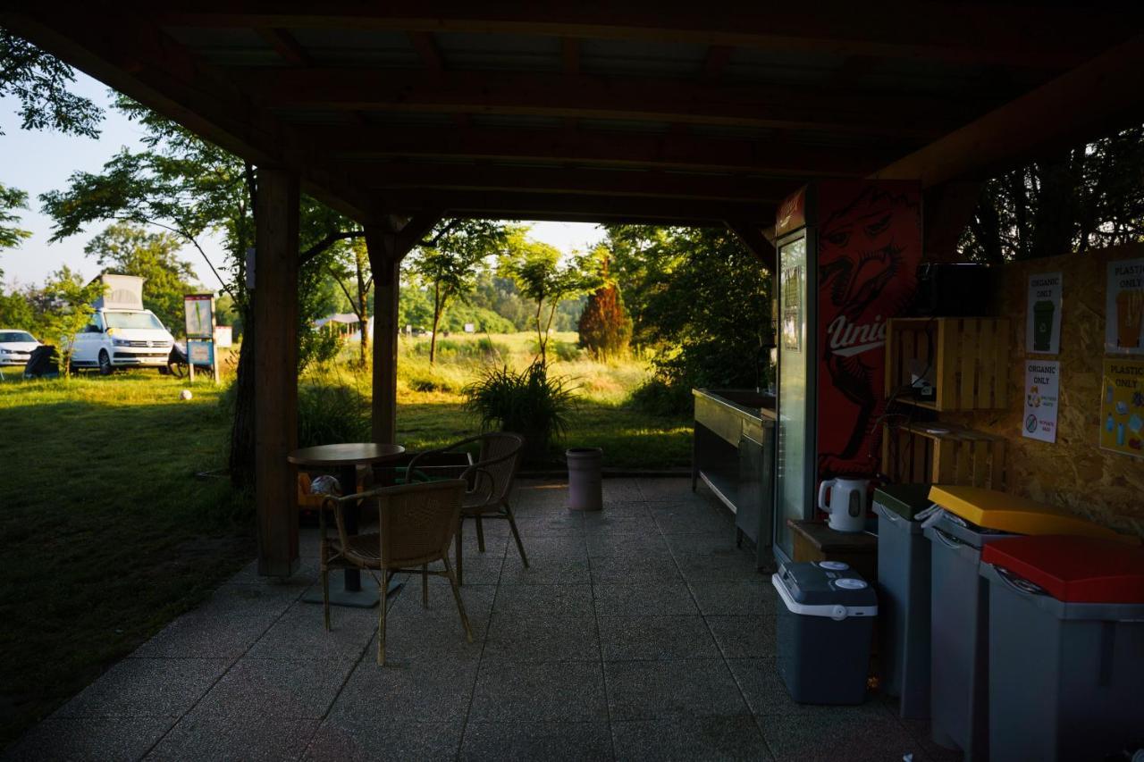 Camping @ Nogometni Golf Ljubljana Ξενοδοχείο Εξωτερικό φωτογραφία
